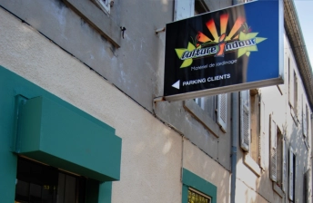 exterieur boutique culture indoor